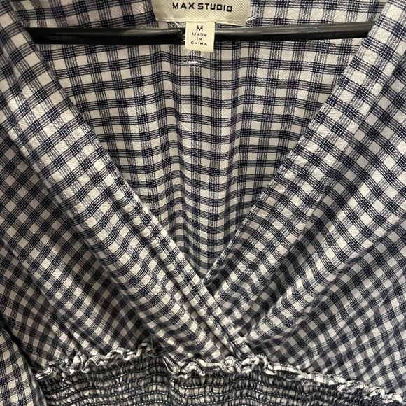 Sold - Picture 3 of 3